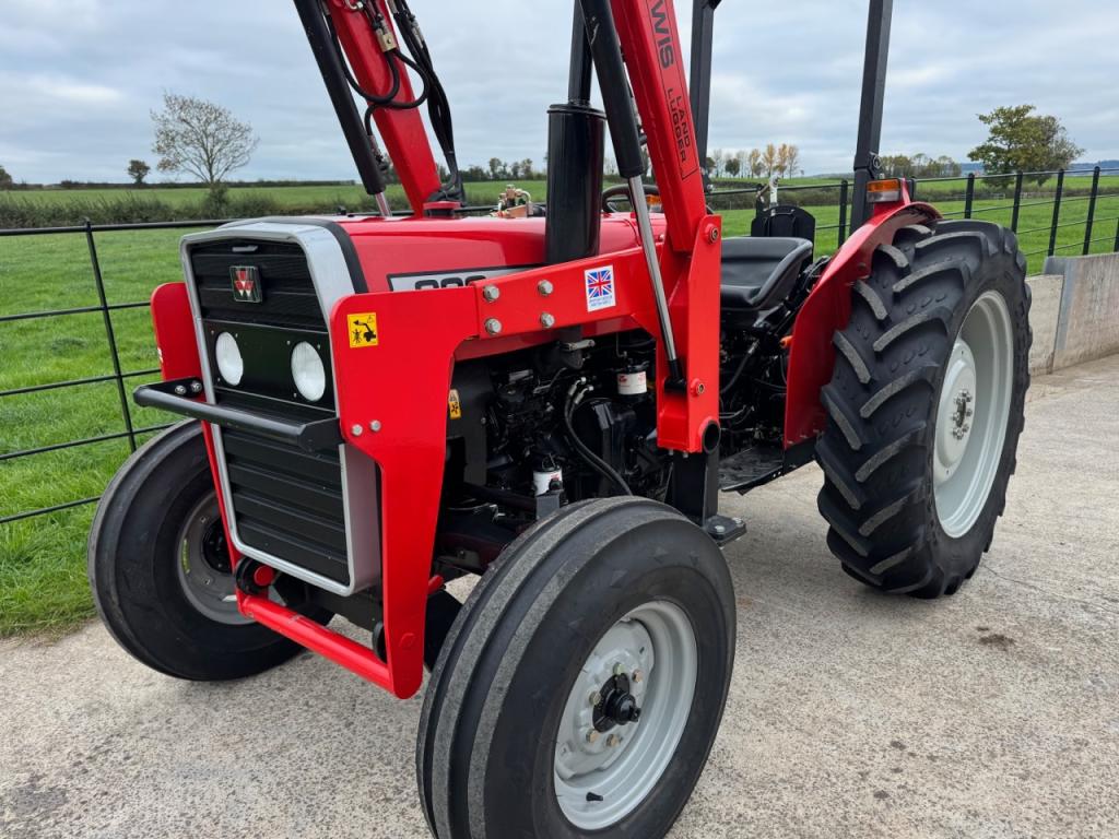 Massey Ferguson 230
