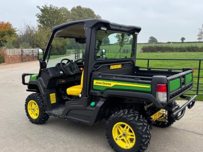 John Deere 865M Gator
