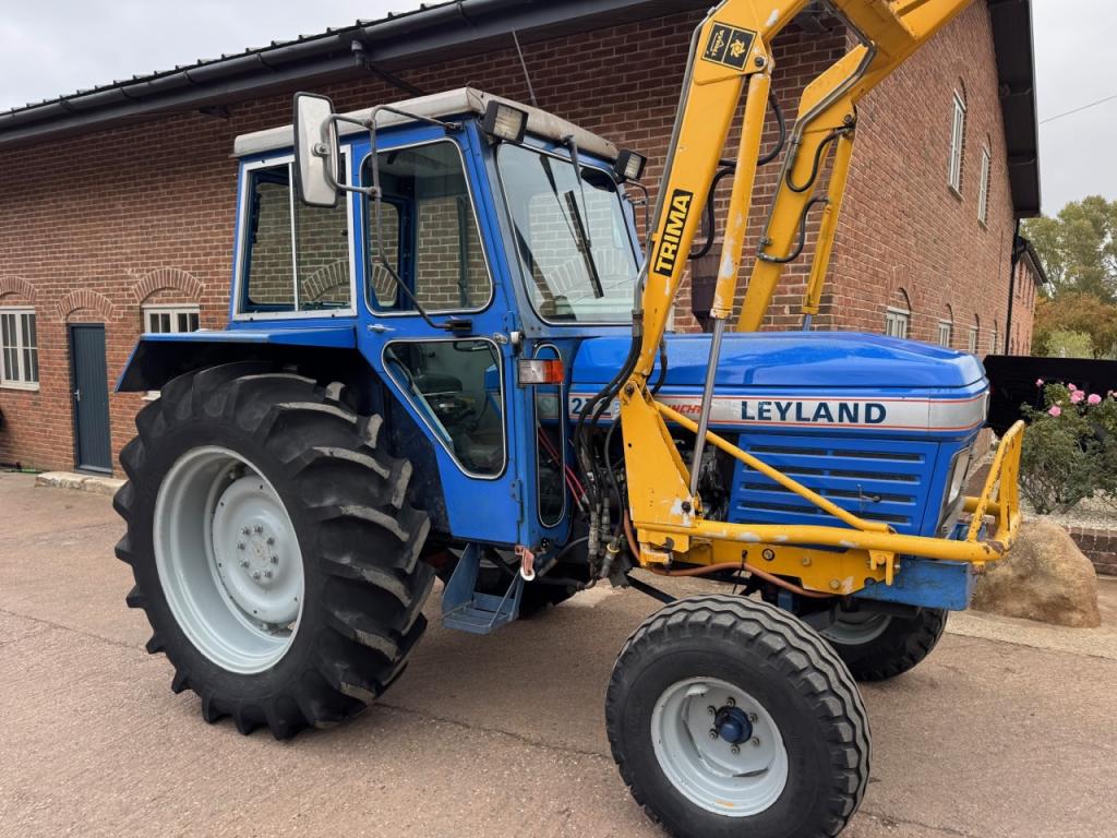 Leyland Synchro 272