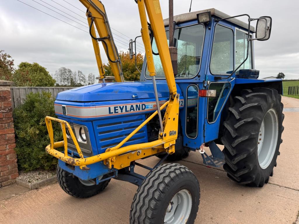 Leyland Synchro 272