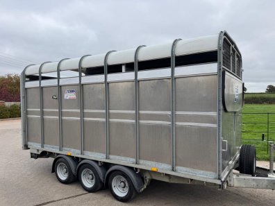 Ifor Williams DP 120S 14ft cattle trailer