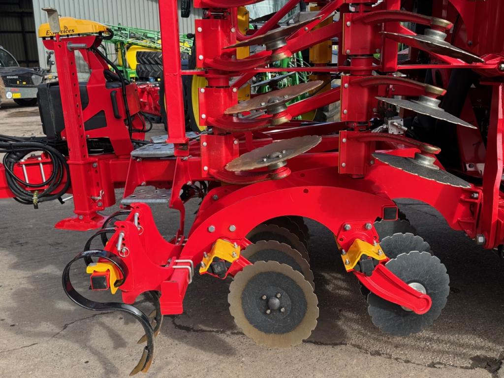 Vaderstad Rapid A600S 6 Metre drill