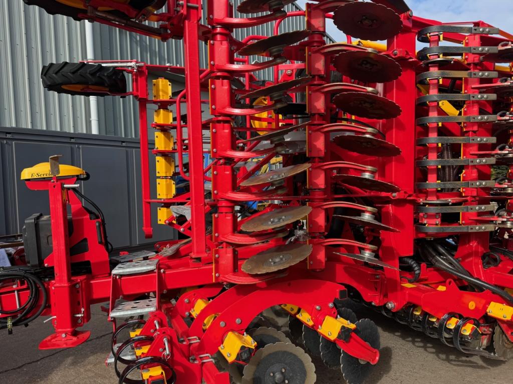 Vaderstad Rapid A600S 6 Metre drill