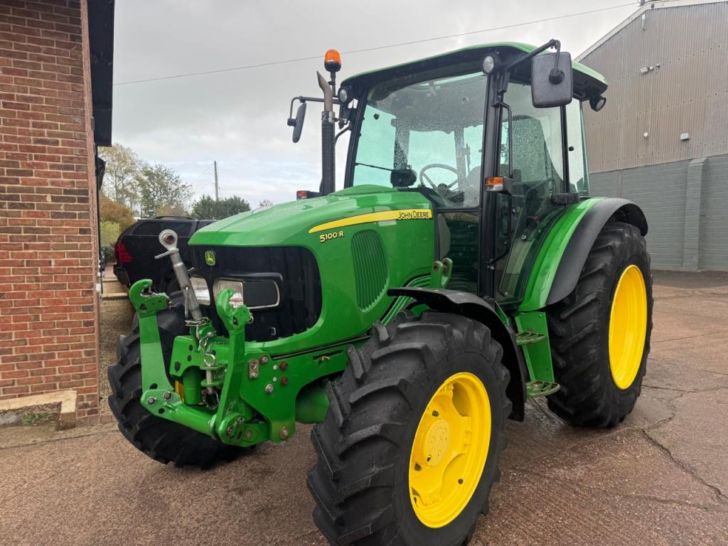 John Deere 5100R
