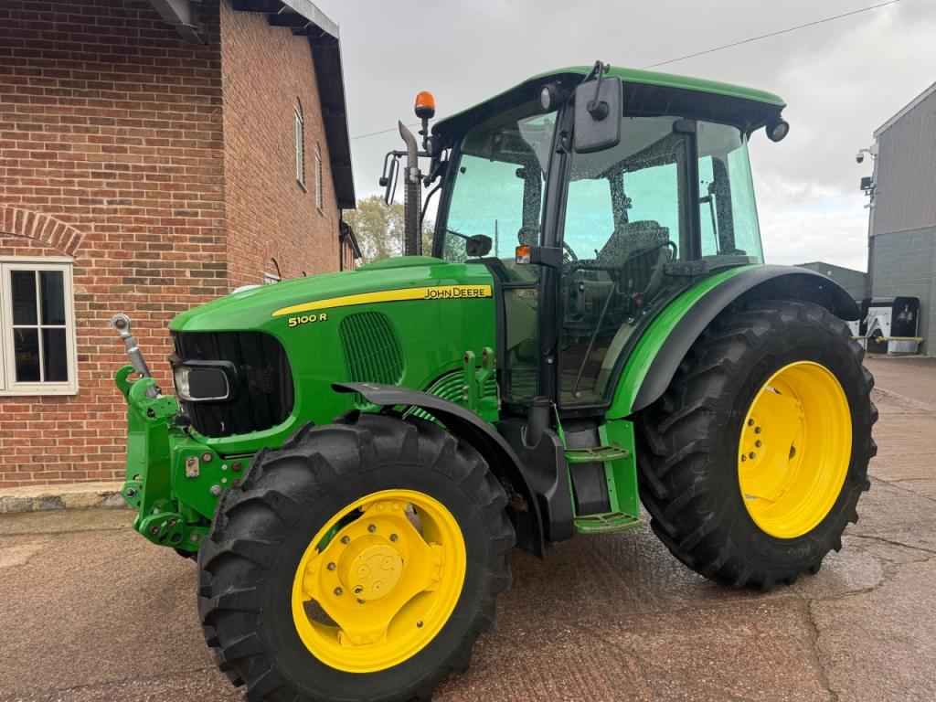 John Deere 5100R