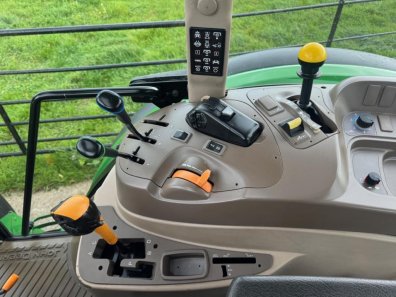 John Deere 5100R