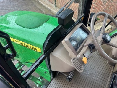 John Deere 5100R