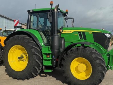 John Deere 6M 240