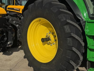 John Deere 6M 240