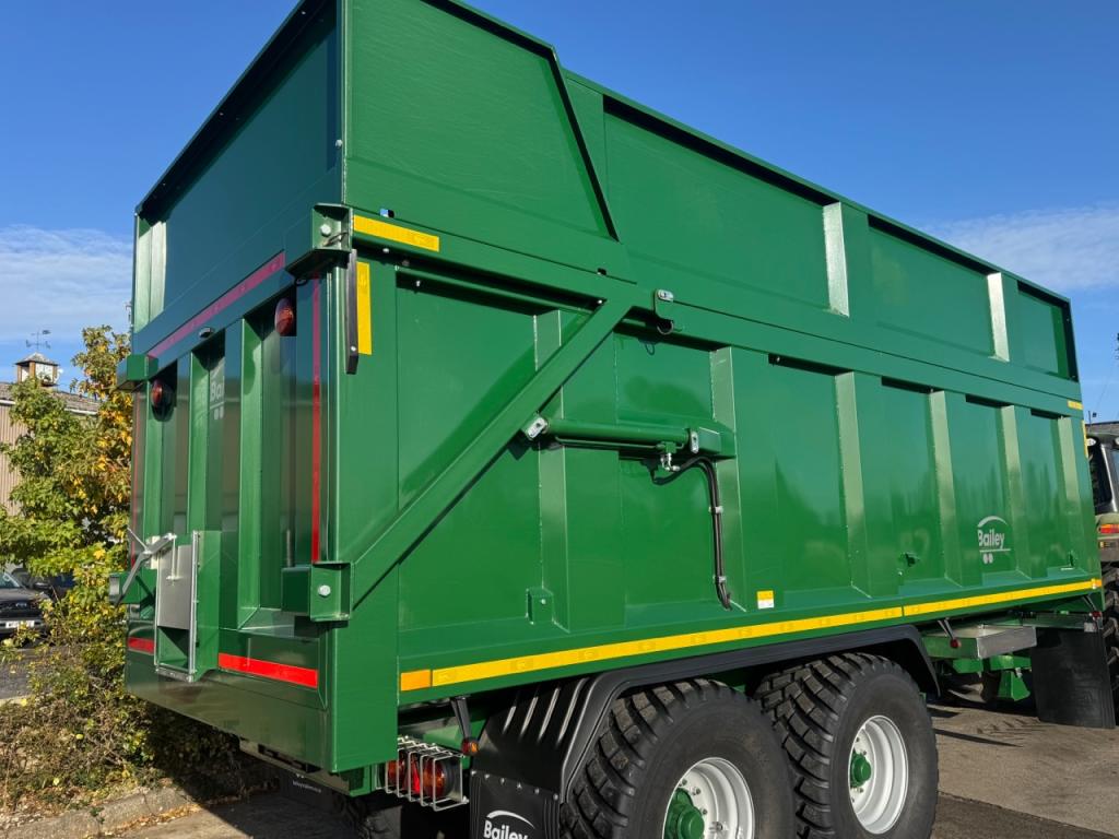 Bailey 16 ton TB silage trailer