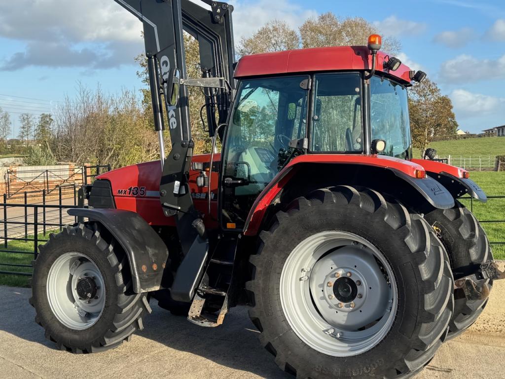 Case MX 135