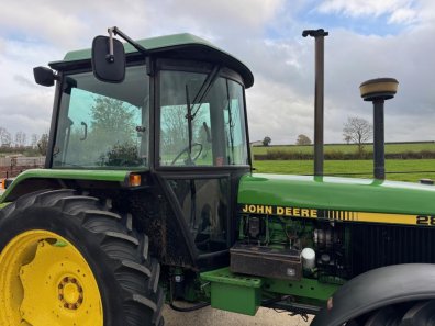 John Deere 2850