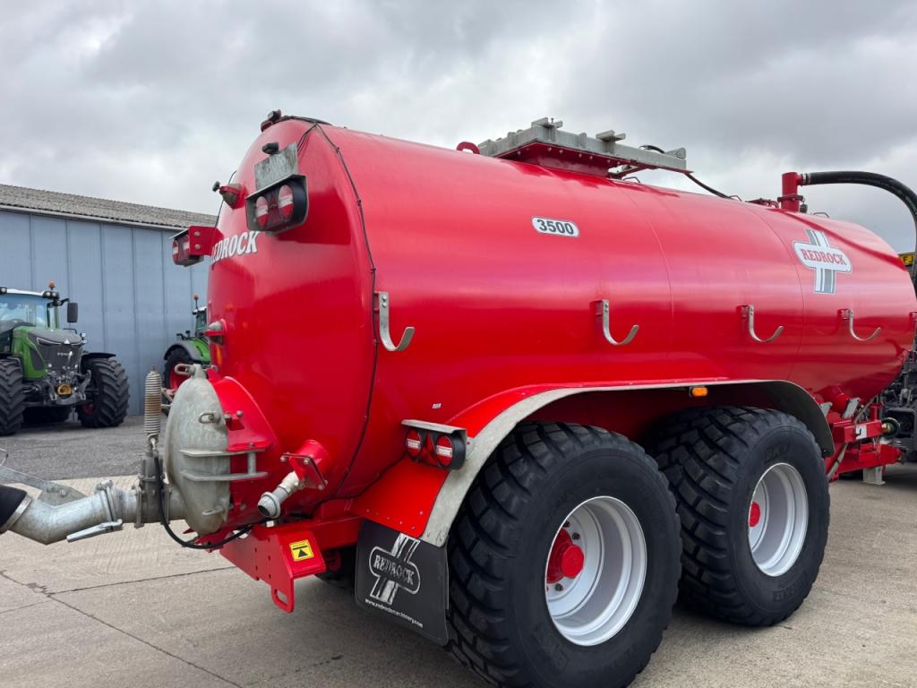 Redrock 3500 gallon tanker