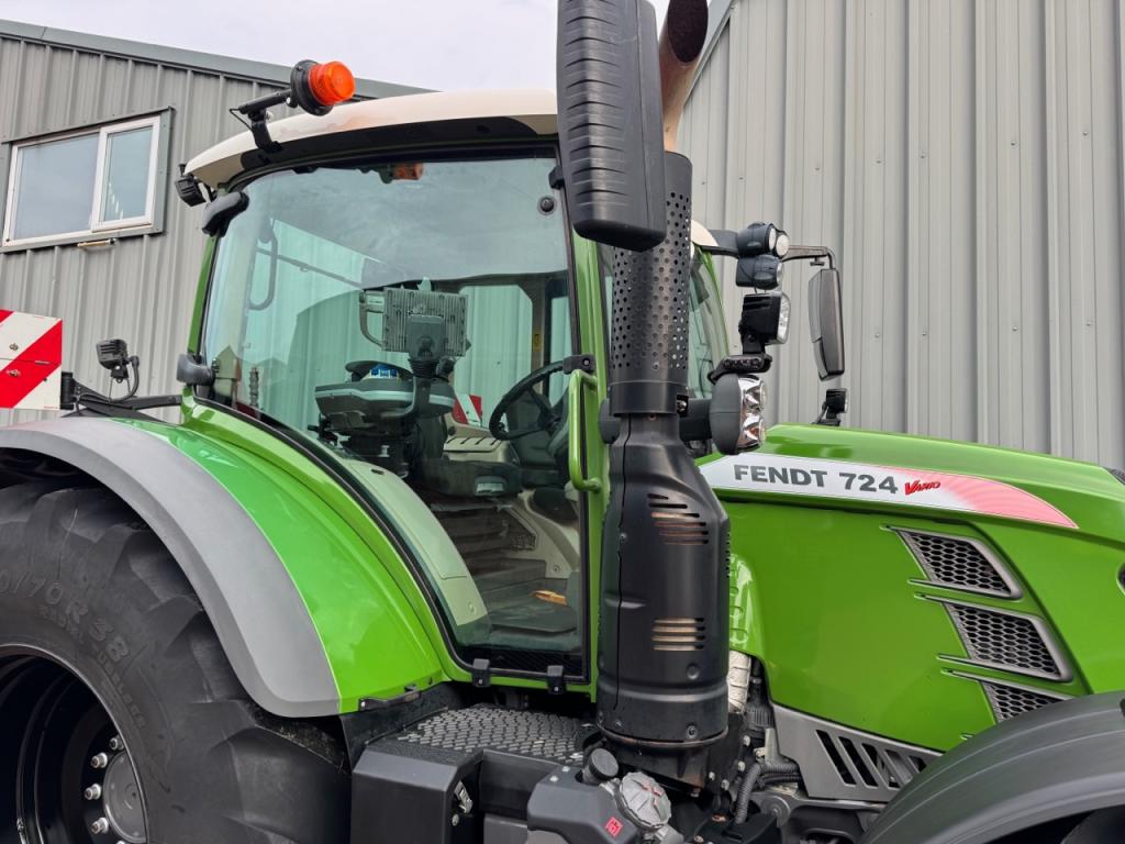 Fendt 724 Profi-Plus