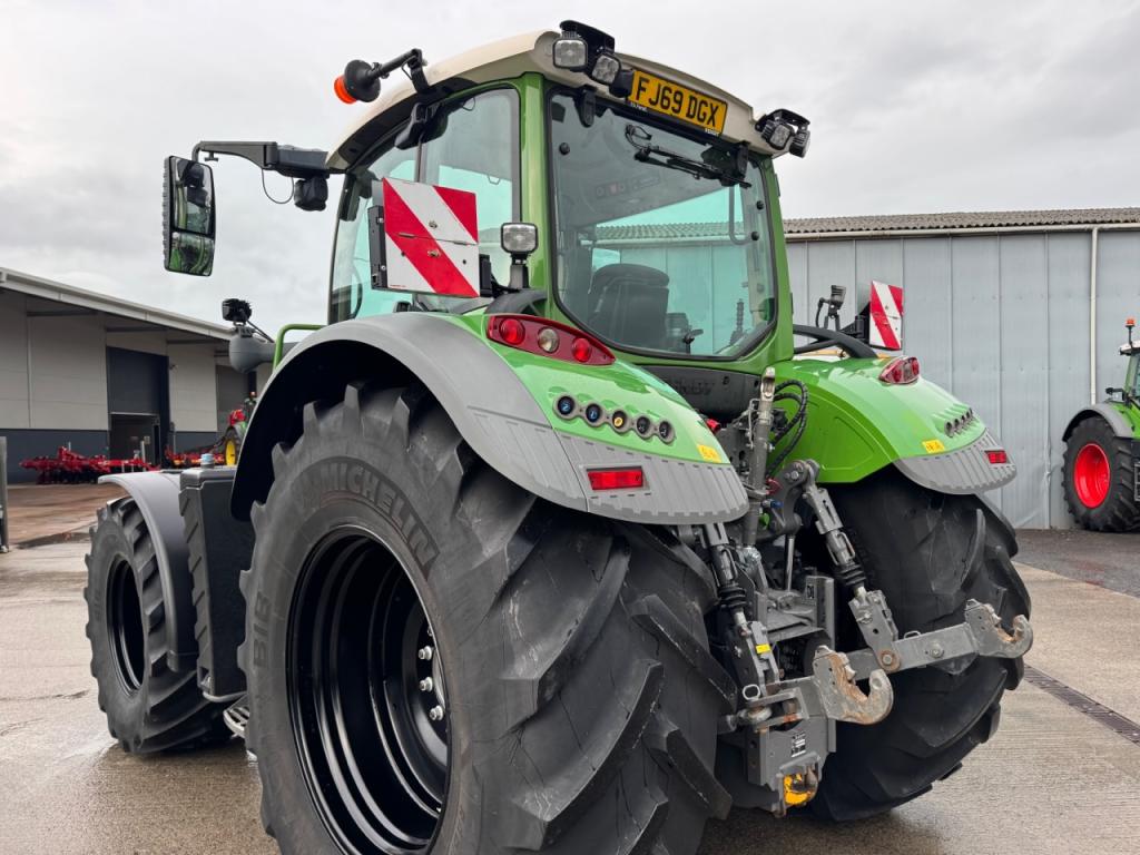 Fendt 724 Profi-Plus