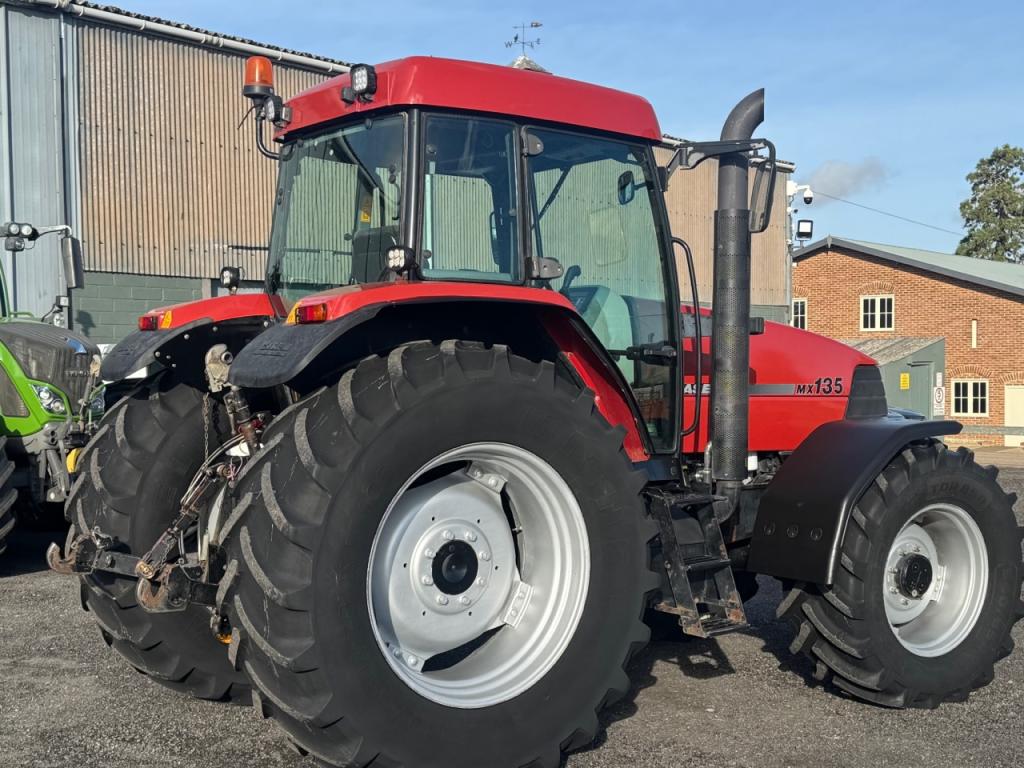 Case MX 135