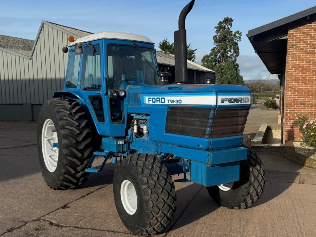 Ford TW30