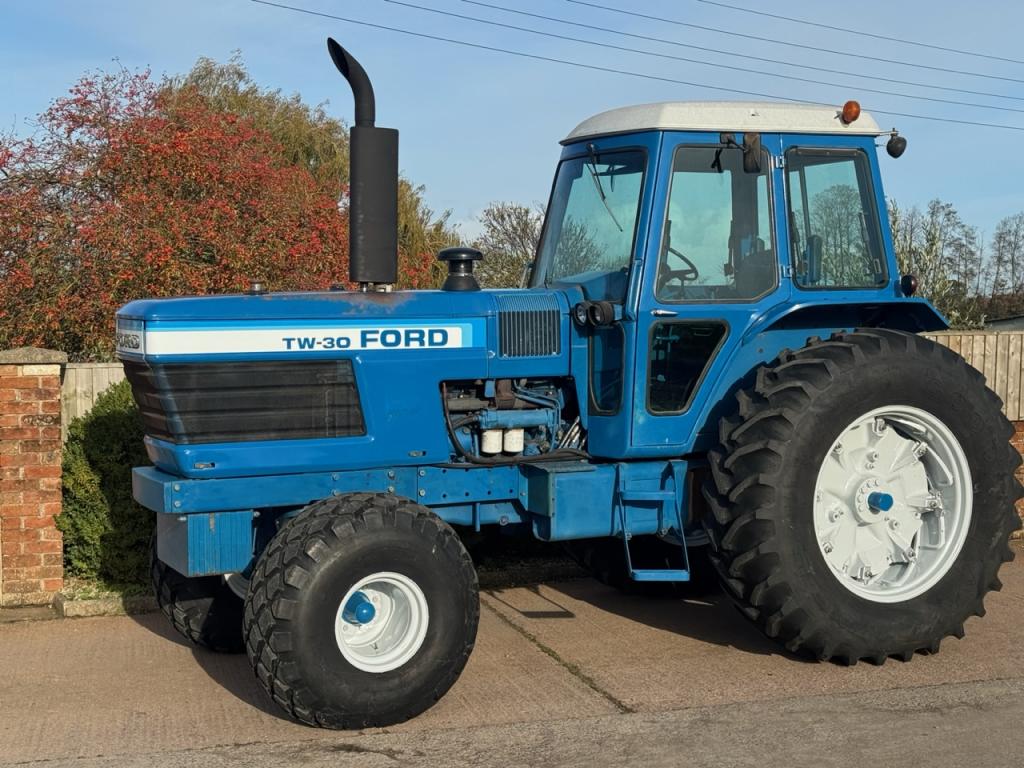 Ford TW30