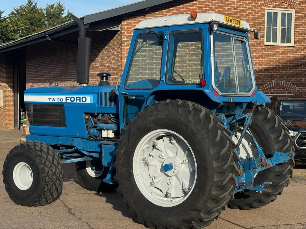 Ford TW30