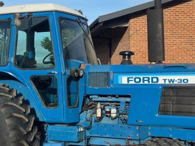 Ford TW30