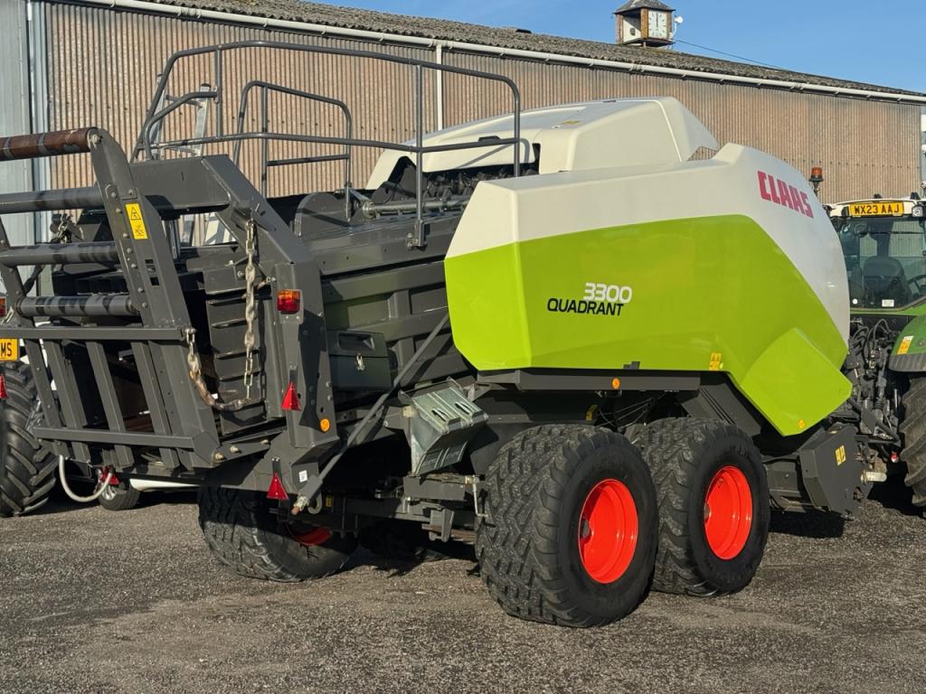 Claas Quadrant 3300 baler