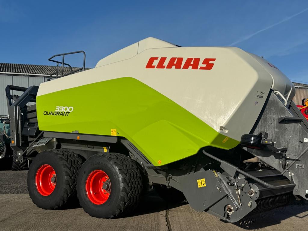 Claas Quadrant 3300 baler
