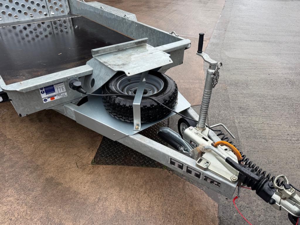 Ifor Williams GH 1054 plant trailer