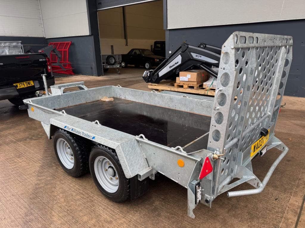 Ifor Williams GH 1054 plant trailer