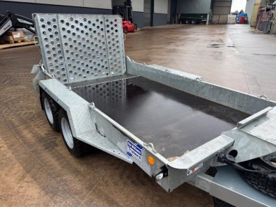 Ifor Williams GH 1054 plant trailer