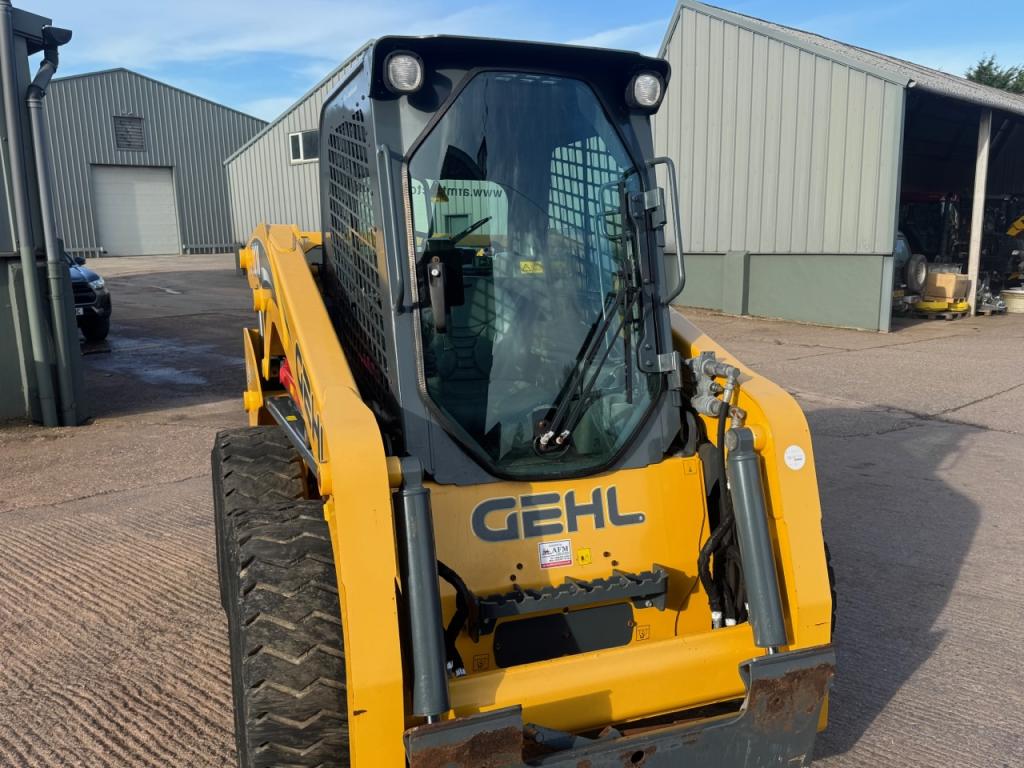 GEHL V270 Gen-2 skid steer