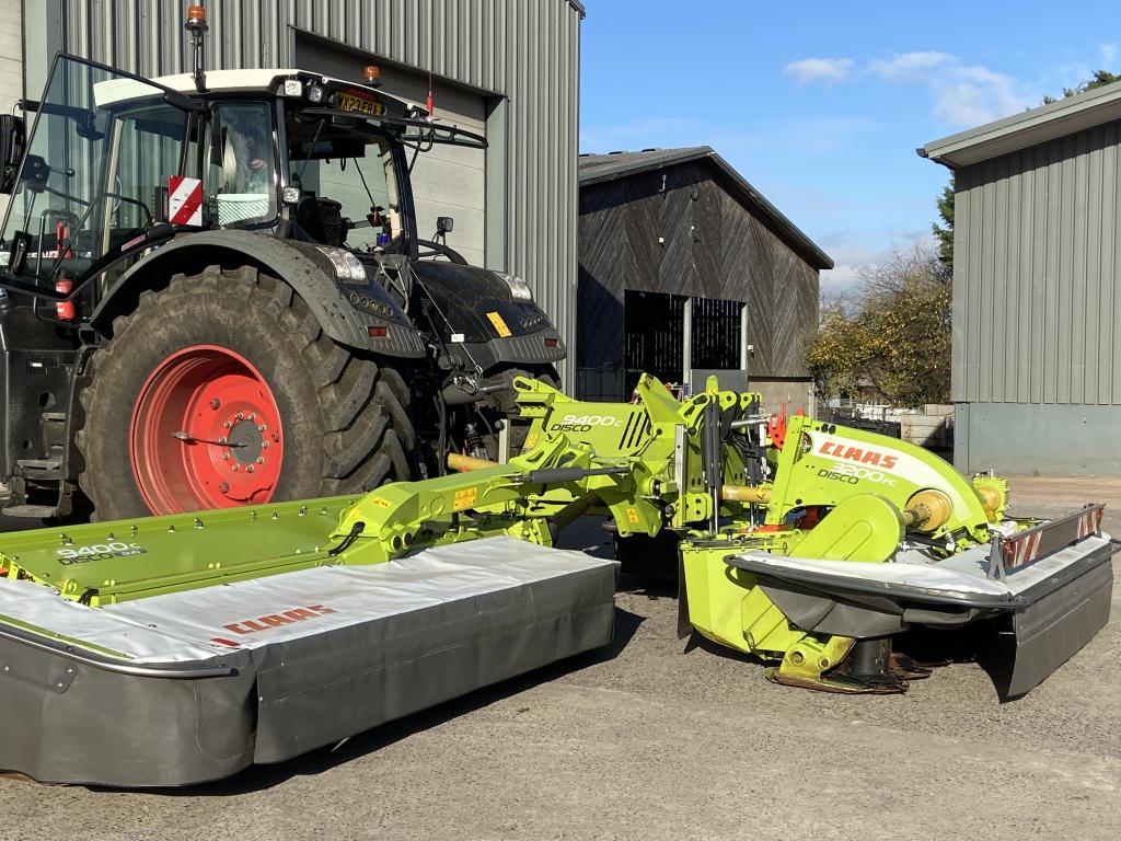 Claas Disco 9400C + 3200FC mower conditioners