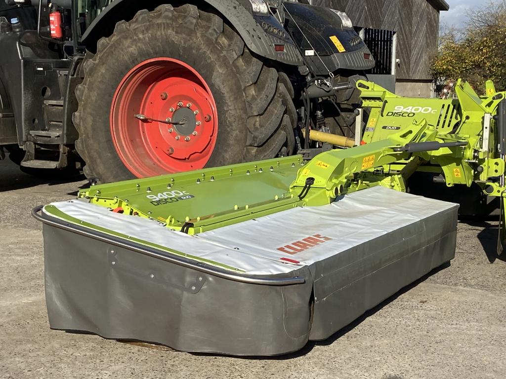 Claas Disco 9400C + 3200FC mower conditioners