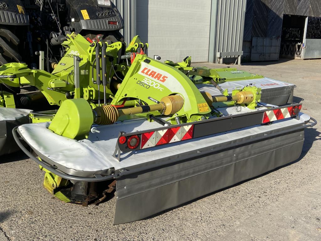 Claas Disco 9400C + 3200FC mower conditioners