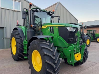 John Deere 6M 240