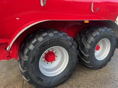 Redrock 3500 Gallon tanker