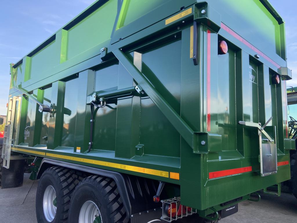 Bailey 16 ton TB silage trailer