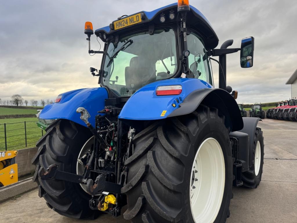 New Holland T7.225