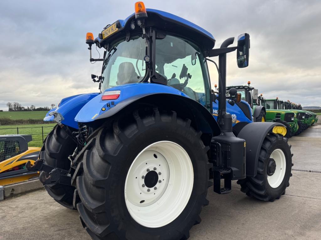 New Holland T7.225