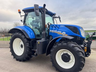 New Holland T7.225