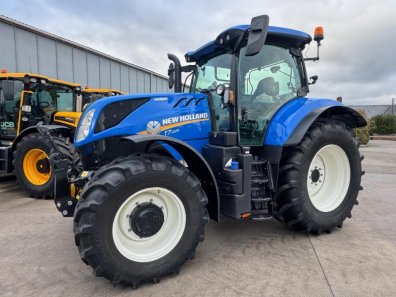 New Holland T7.225