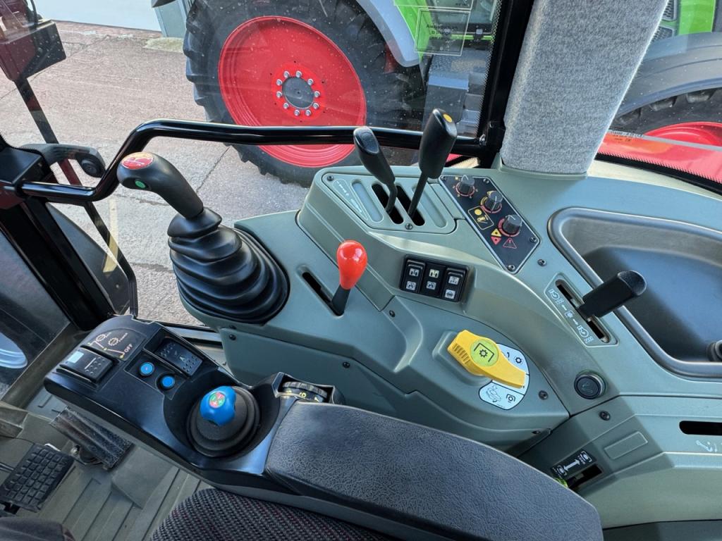 Massey Ferguson 6270