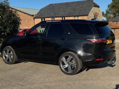 Land Rover Discovery HSE R-Dynamic Commercial D300