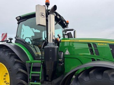 John Deere 6250R