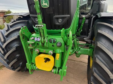 John Deere 6250R