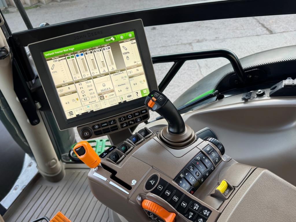 John Deere 6R 185