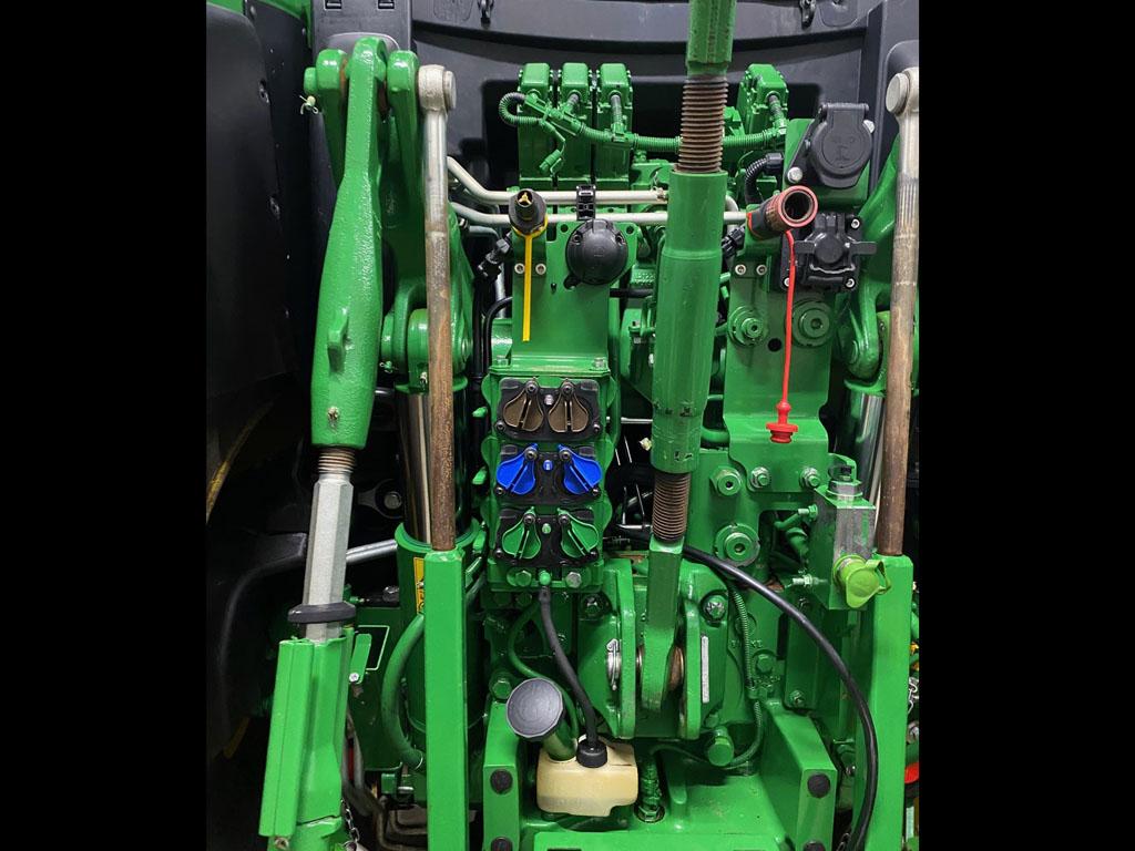 John Deere 6R 185
