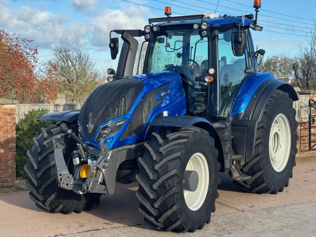 Valtra T234 Versu Unlimited