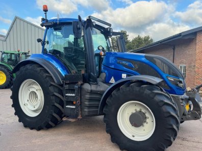 Valtra T234 Versu Unlimited