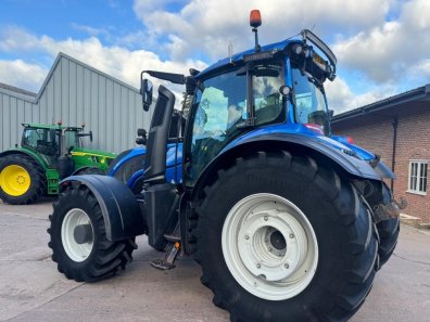 Valtra T234 Versu Unlimited