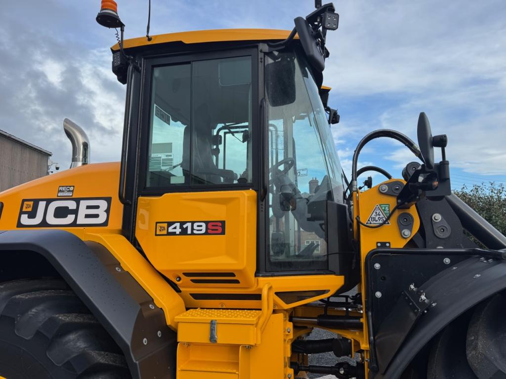 JCB 419S